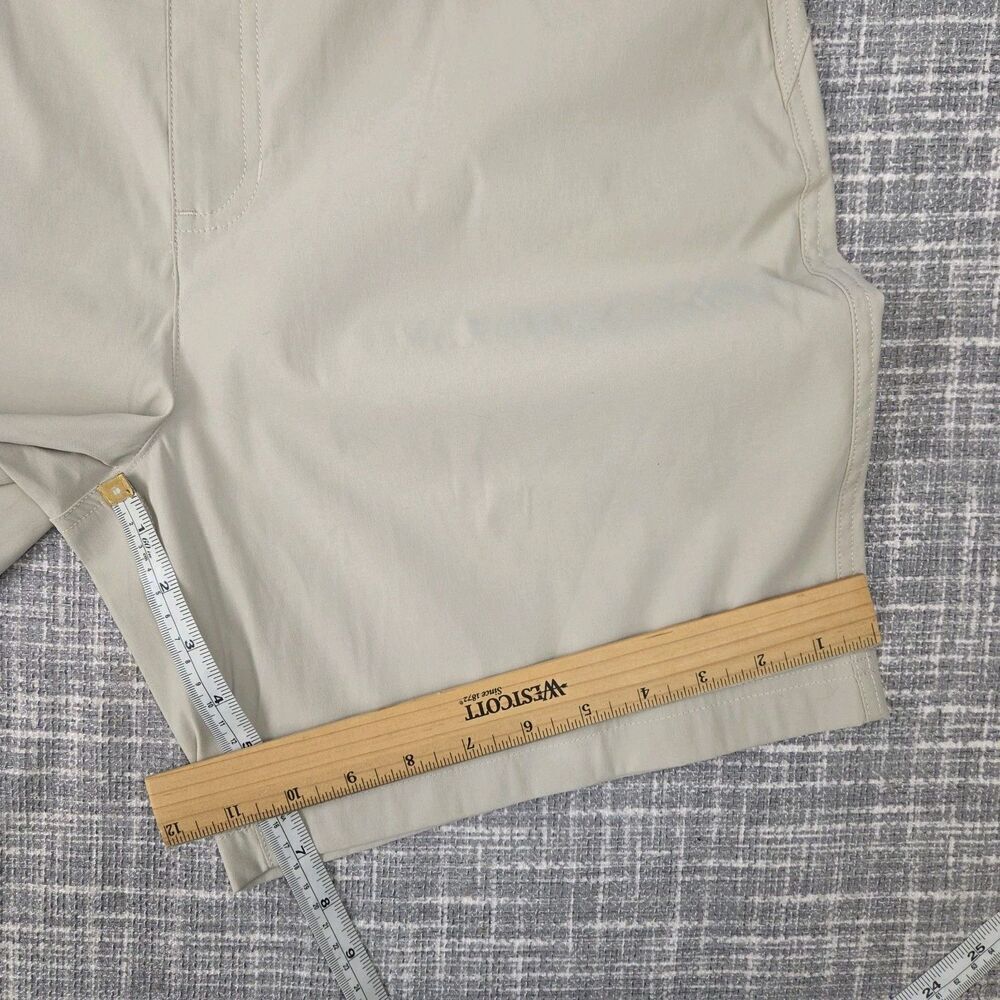 NEW Eddie Bauer Women's Tech Short 7” Pumice (Khaki) Women’s 12 SEE DESC - Picture 4 of 11